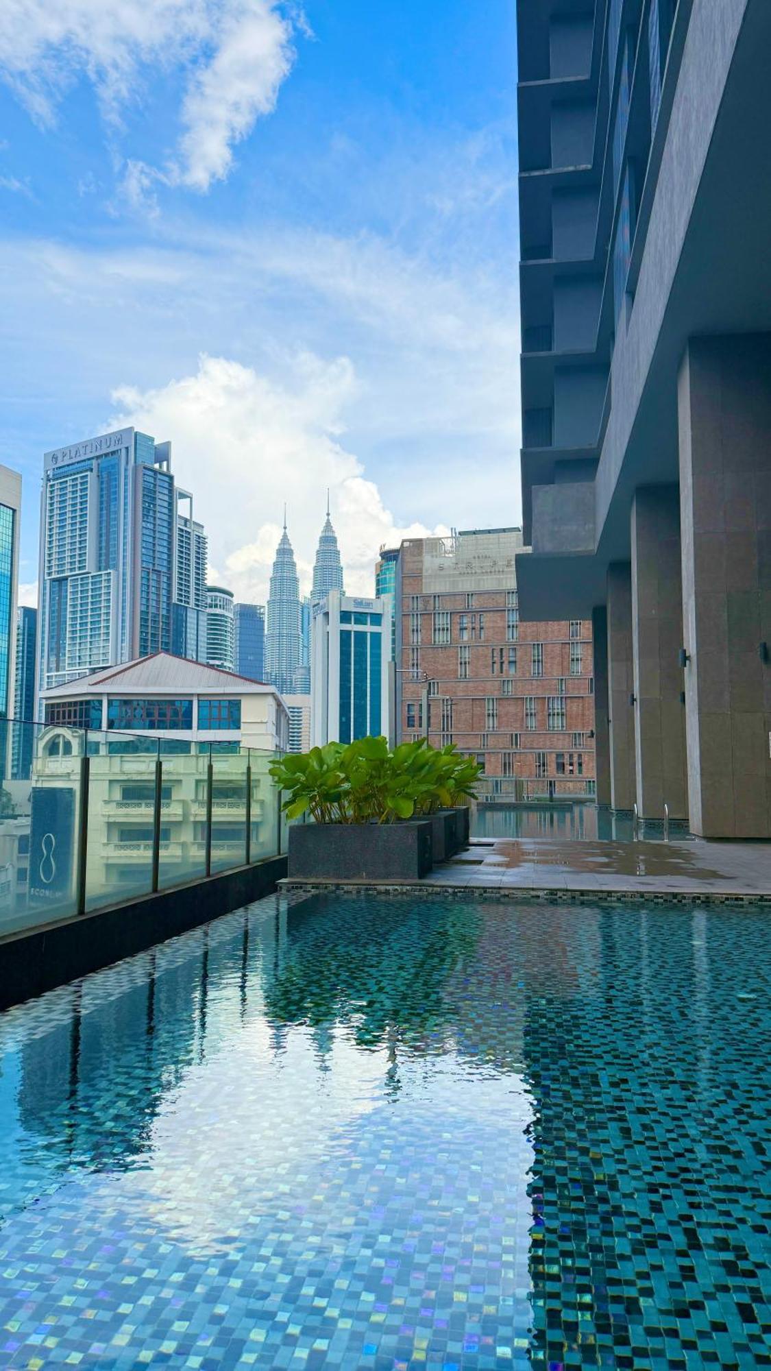 Anggun Residences Klcc By Flixses *